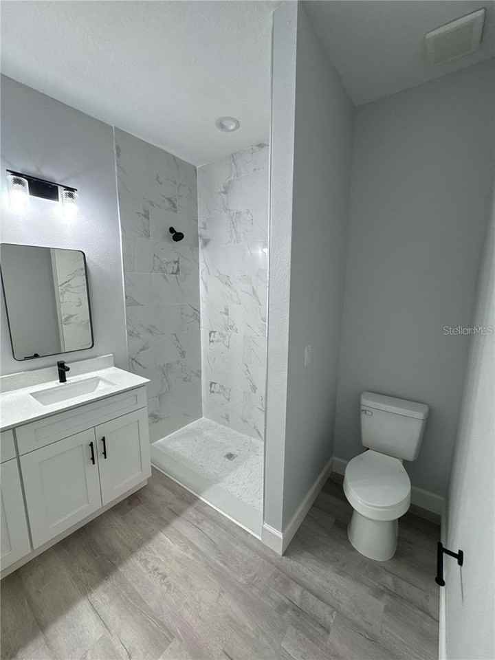 104 Australian Dr - Photo 6 of 12