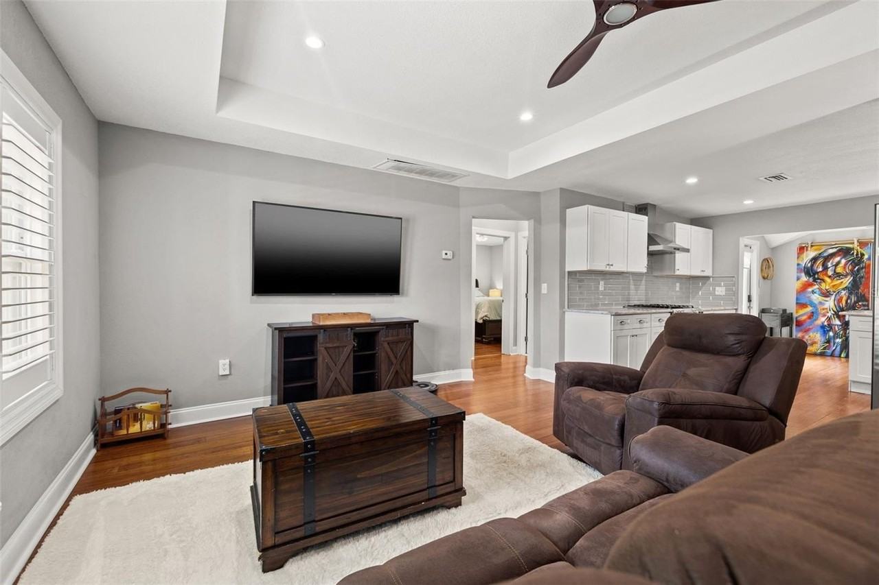 2309 2nd Ave S - Photo 2 of 36