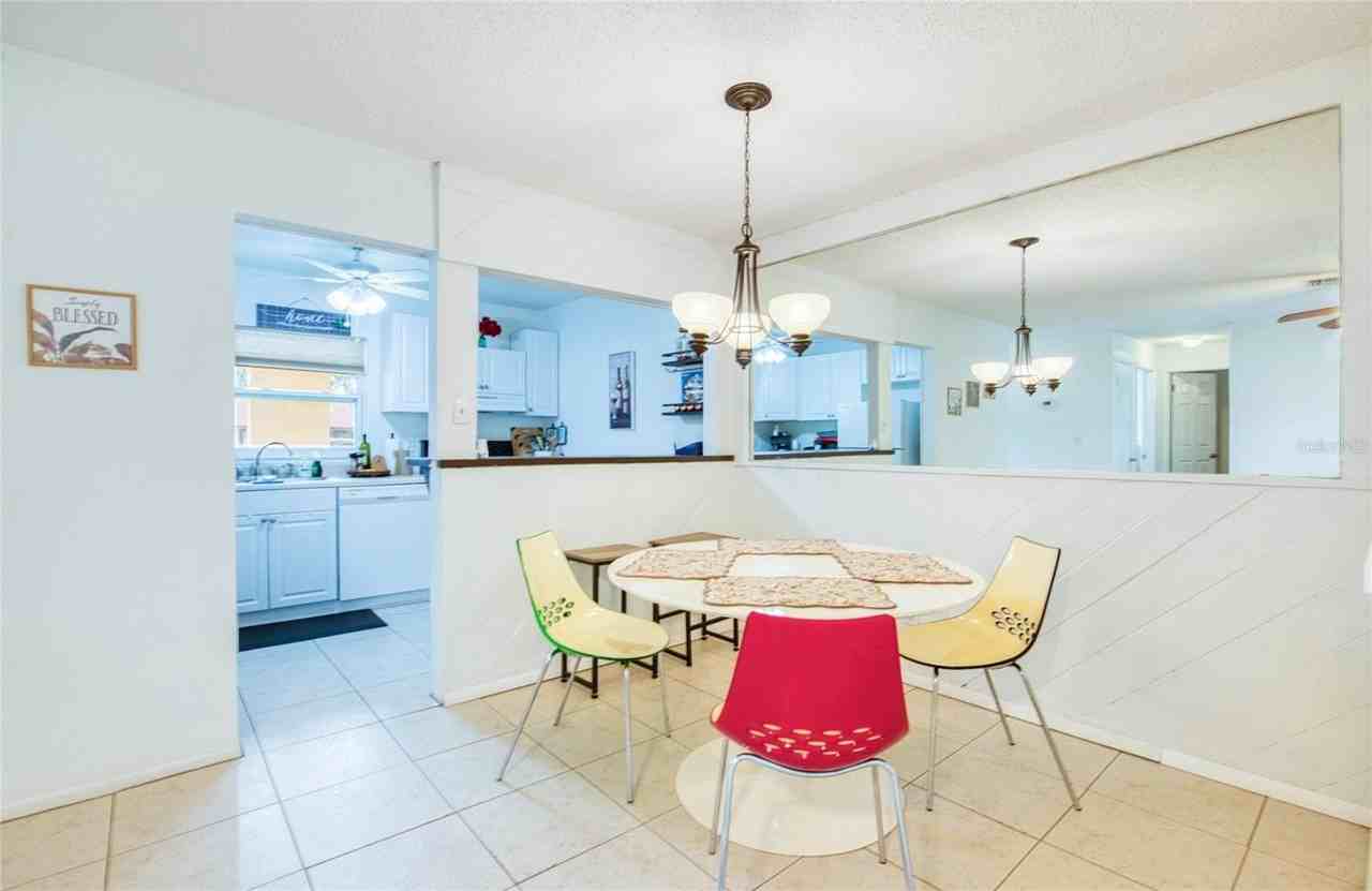 9987 87th St - Photo 6 of 23