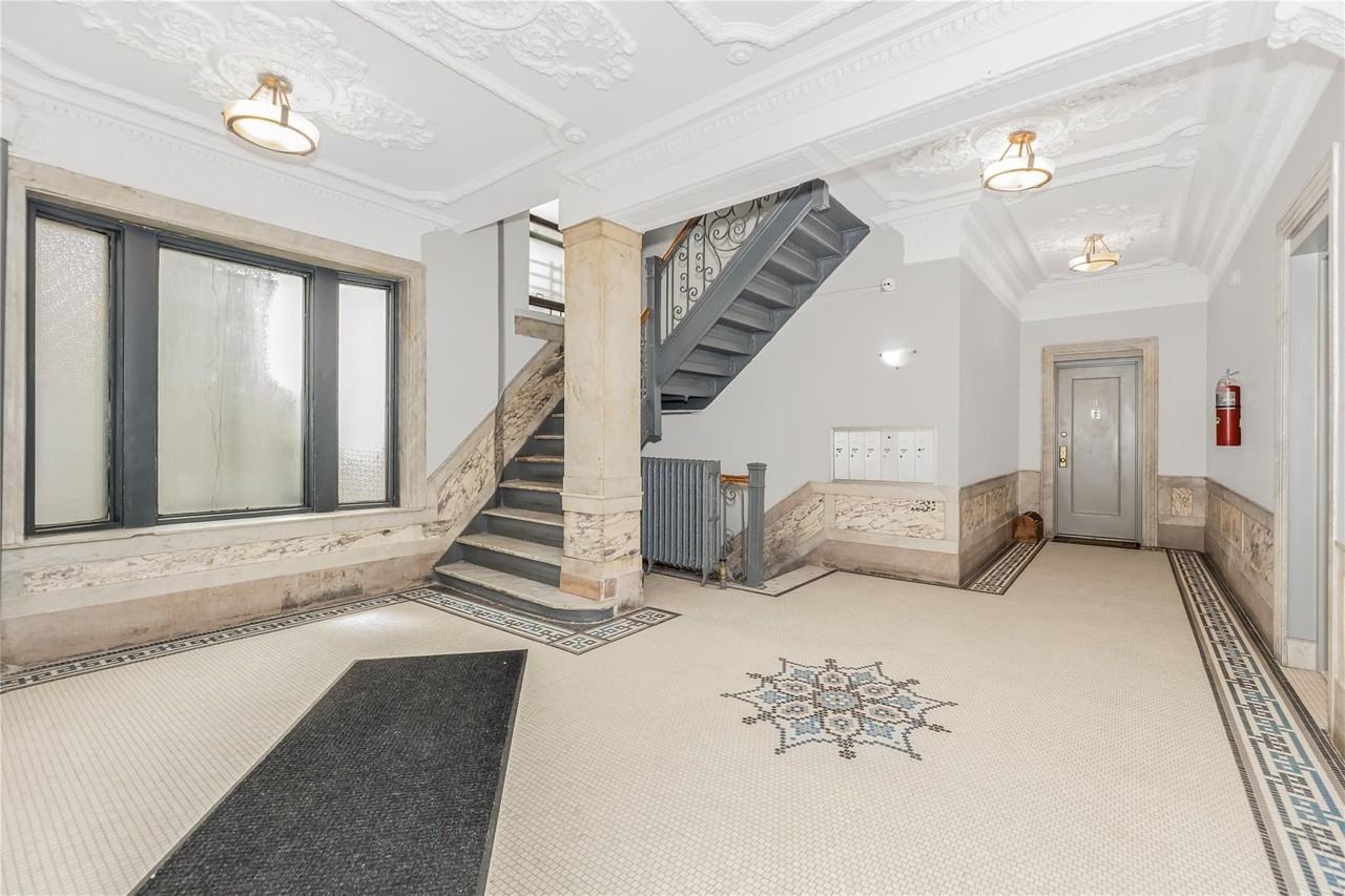 29 Convent Ave #24 - Photo 4 of 19