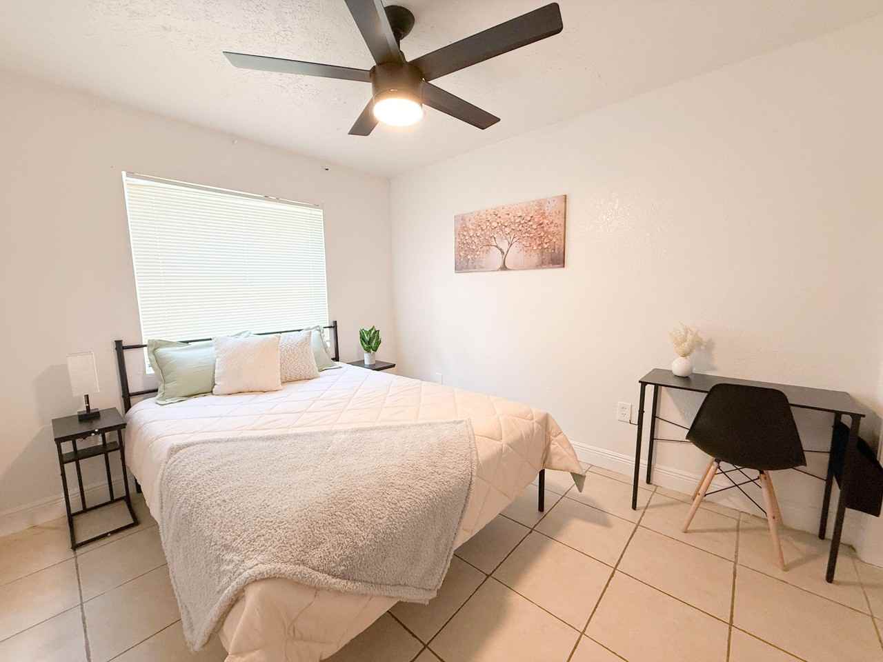 E Sewaha St - Photo 5 of 7