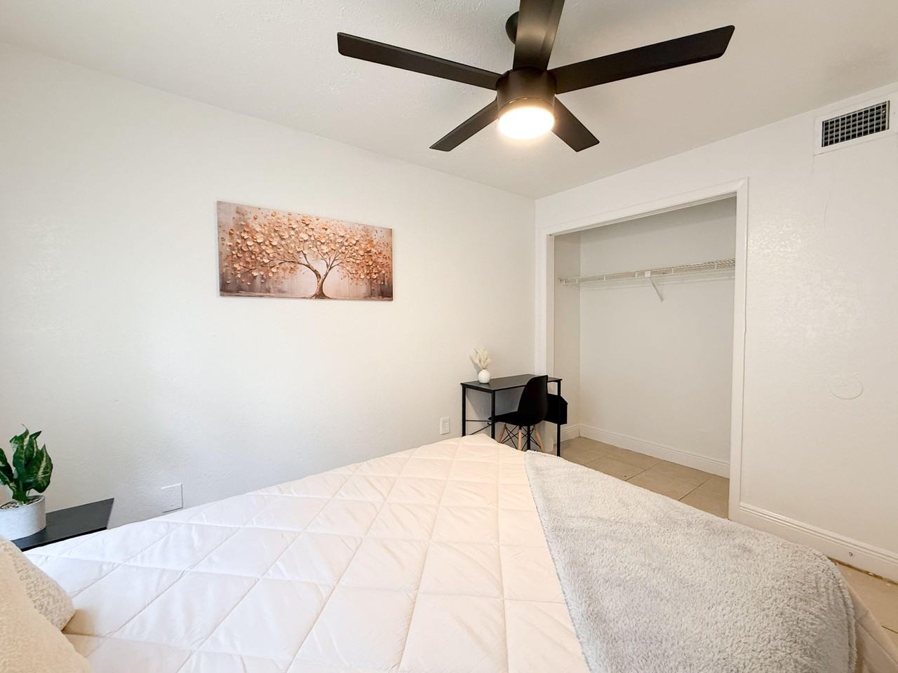 E Sewaha St - Photo 7 of 7