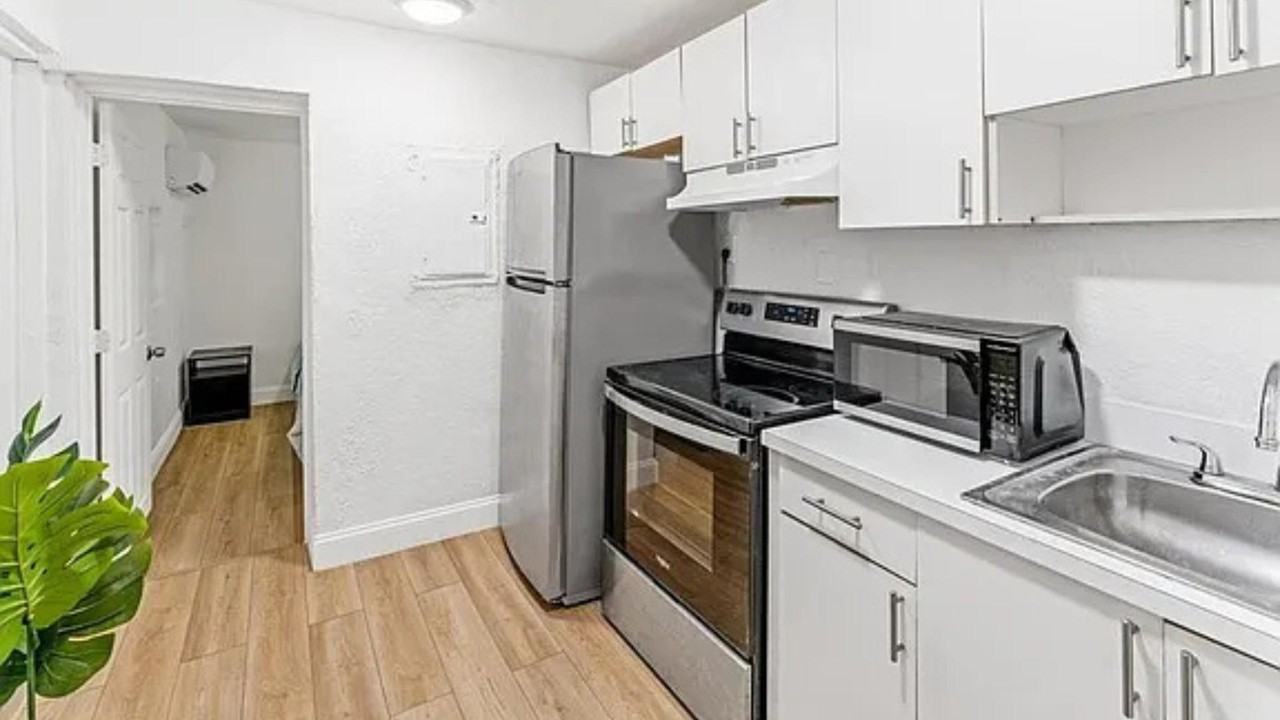 Nw 60th St - Photo 3 of 4