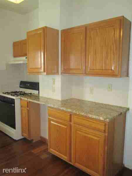 Hackett Circle - Photo 2 of 8