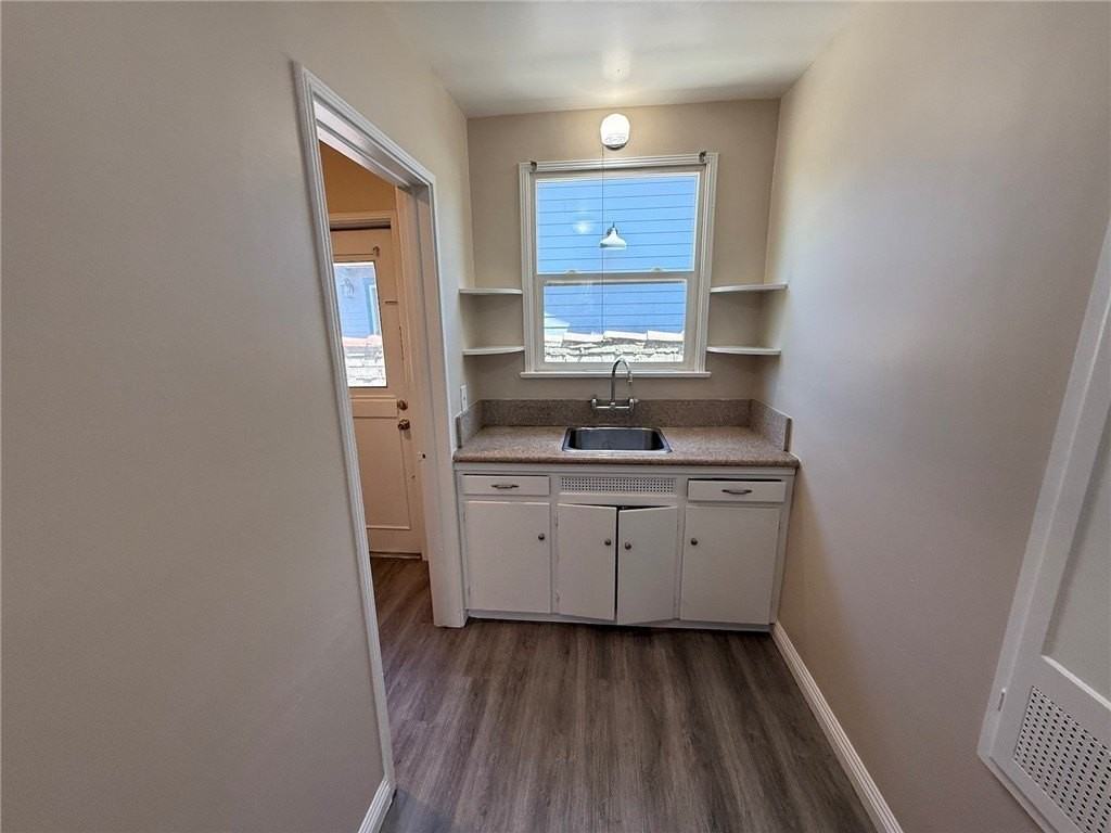 901 N San Gabriel Ave #6 - Photo 7 of 12