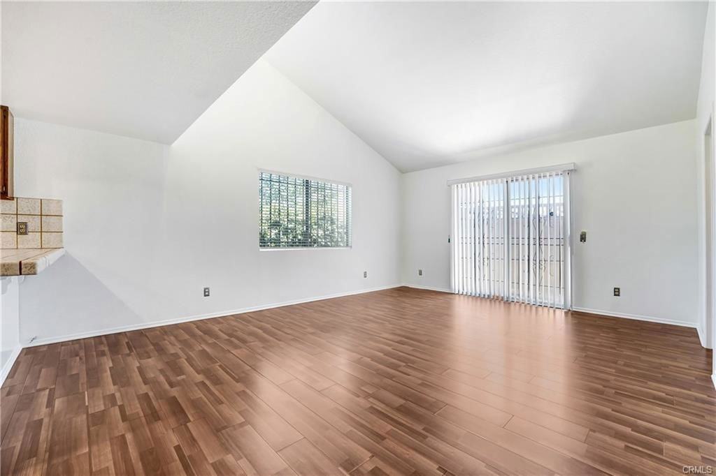 11940 Tiara St - Photo 2 of 8