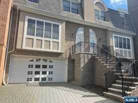 105 Stonegate Trl - Photo 1 of 1