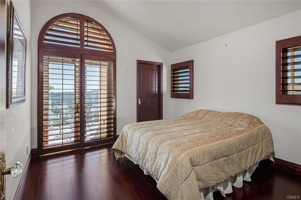 33561 Valle Rd - Photo 3 of 8