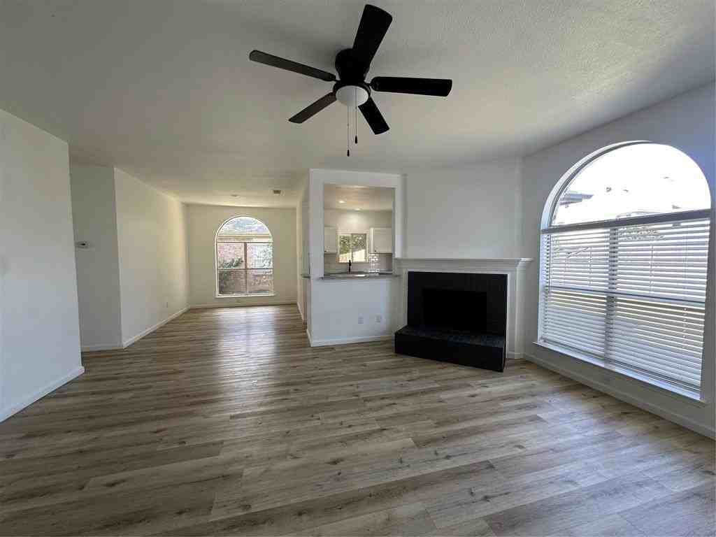 6707 Stone Branch Dr - Photo 3 of 24