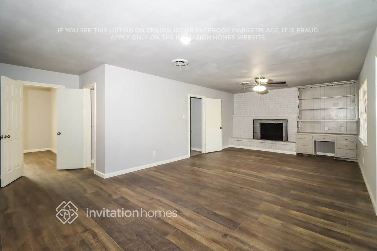 613 Evandale Dr - Photo 2 of 16