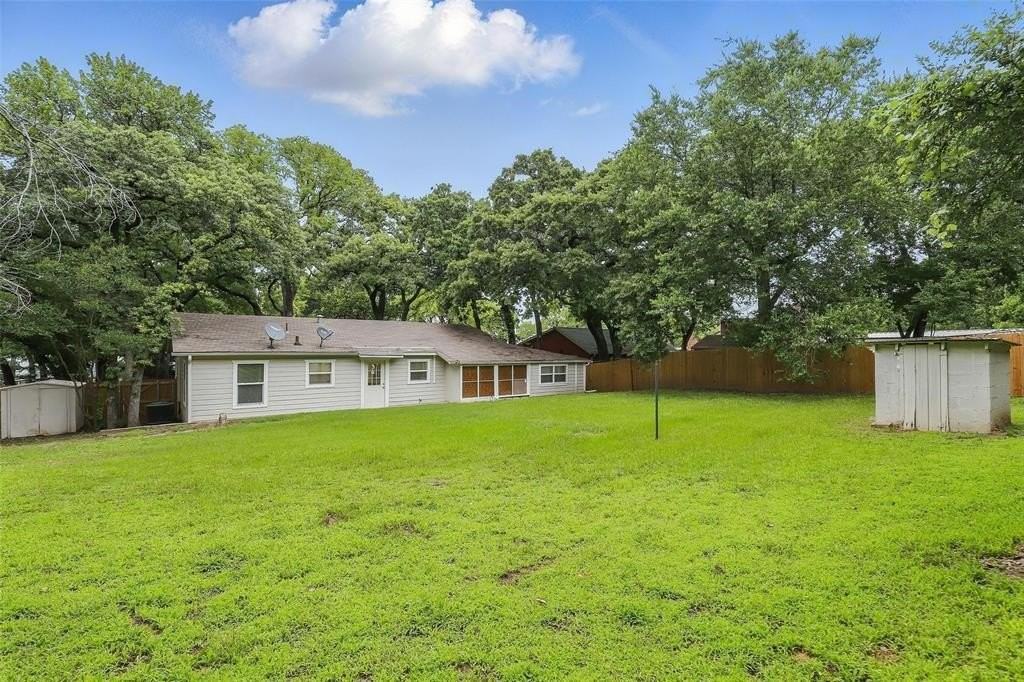 9337 Heron Dr - Photo 5 of 40