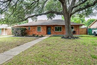 702 S Waterview Dr - Photo 1 of 1