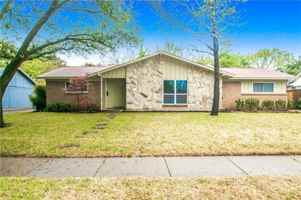 featured image of 14521 Cyprus Point Dr