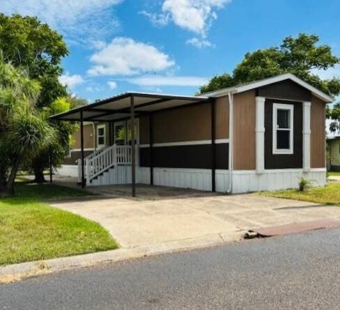 128 Los Platanos St - Photo 2 of 19