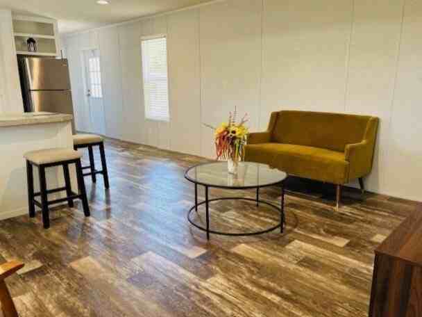 128 Los Platanos St - Photo 4 of 19