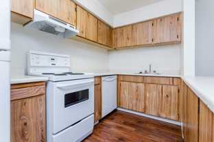 Sandringham Apartments - Photo 1 of 1