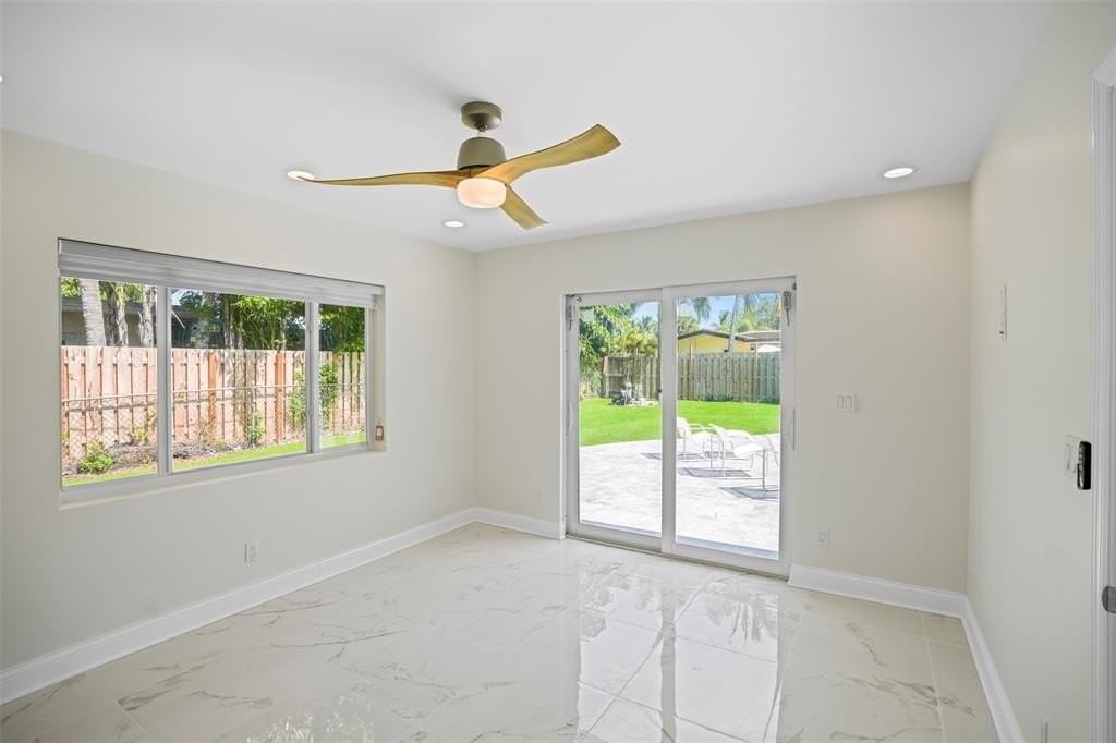 2116 Mariner Dr - Photo 5 of 50