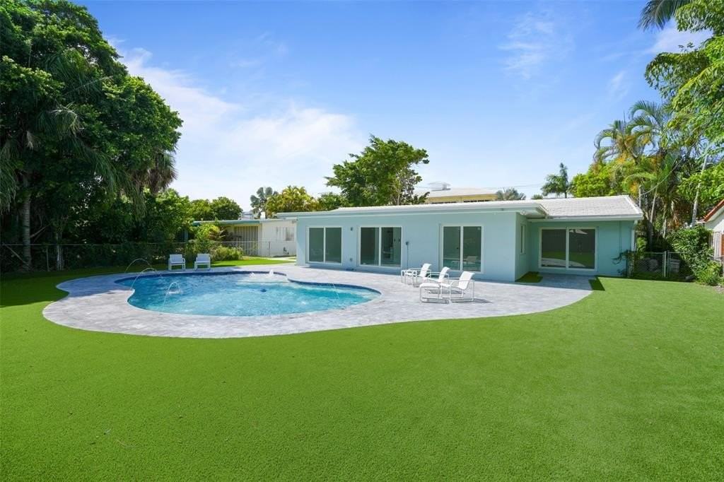 2116 Mariner Dr - Photo 6 of 50