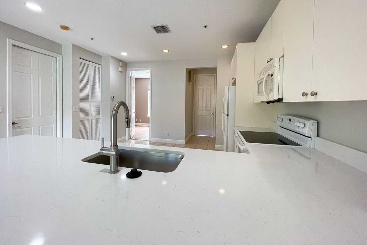 108 E Indian Crossing Cir - Photo 5 of 26