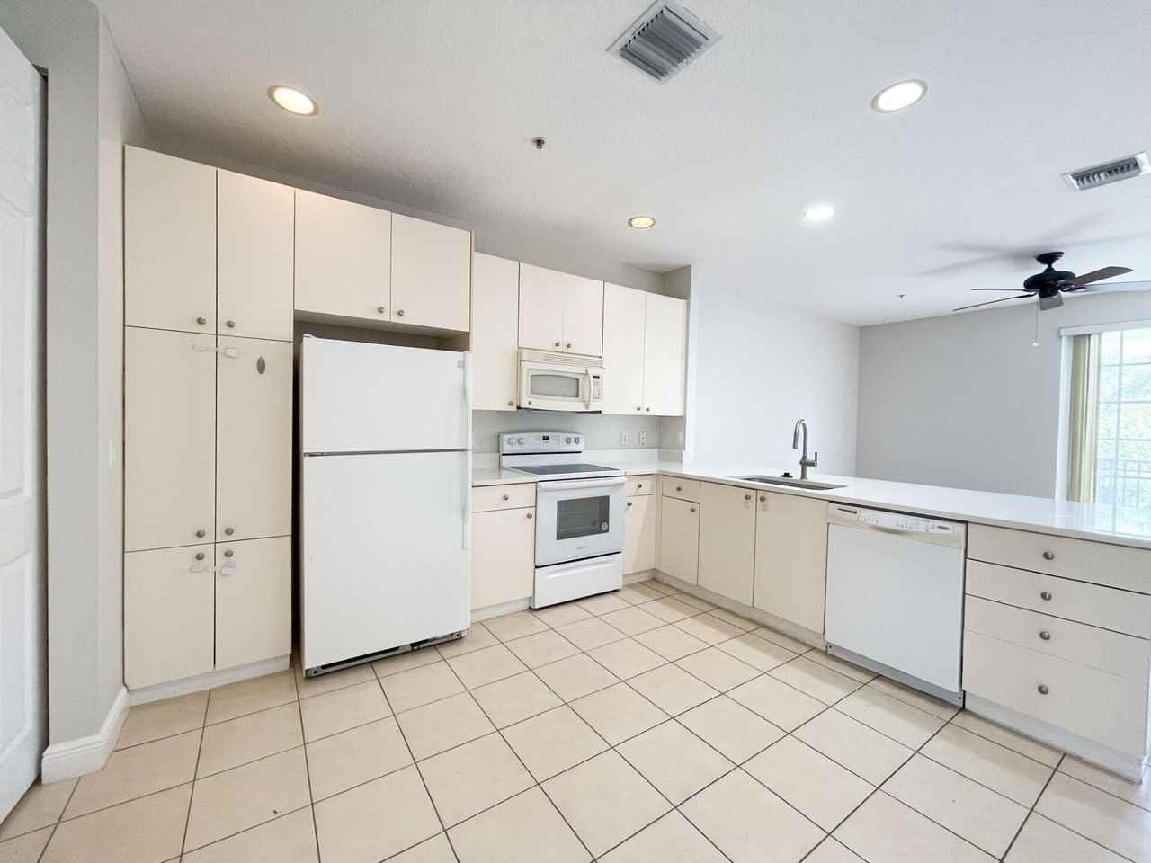 108 E Indian Crossing Cir - Photo 7 of 26