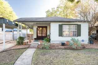 730 W Gramercy Pl - Photo 1 of 1