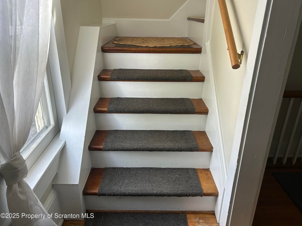 344 Church St - Photo 2 of 16