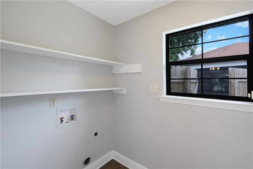 811 N Lake Verret Ct - Photo 7 of 25