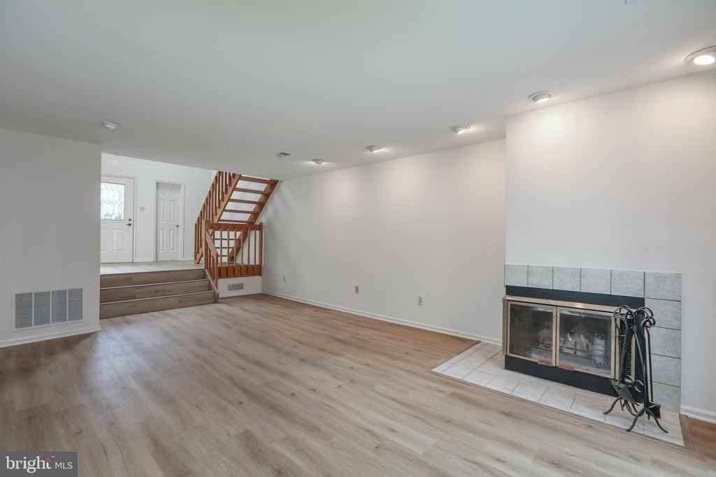 20 Fountayne Ct - Photo 2 of 27