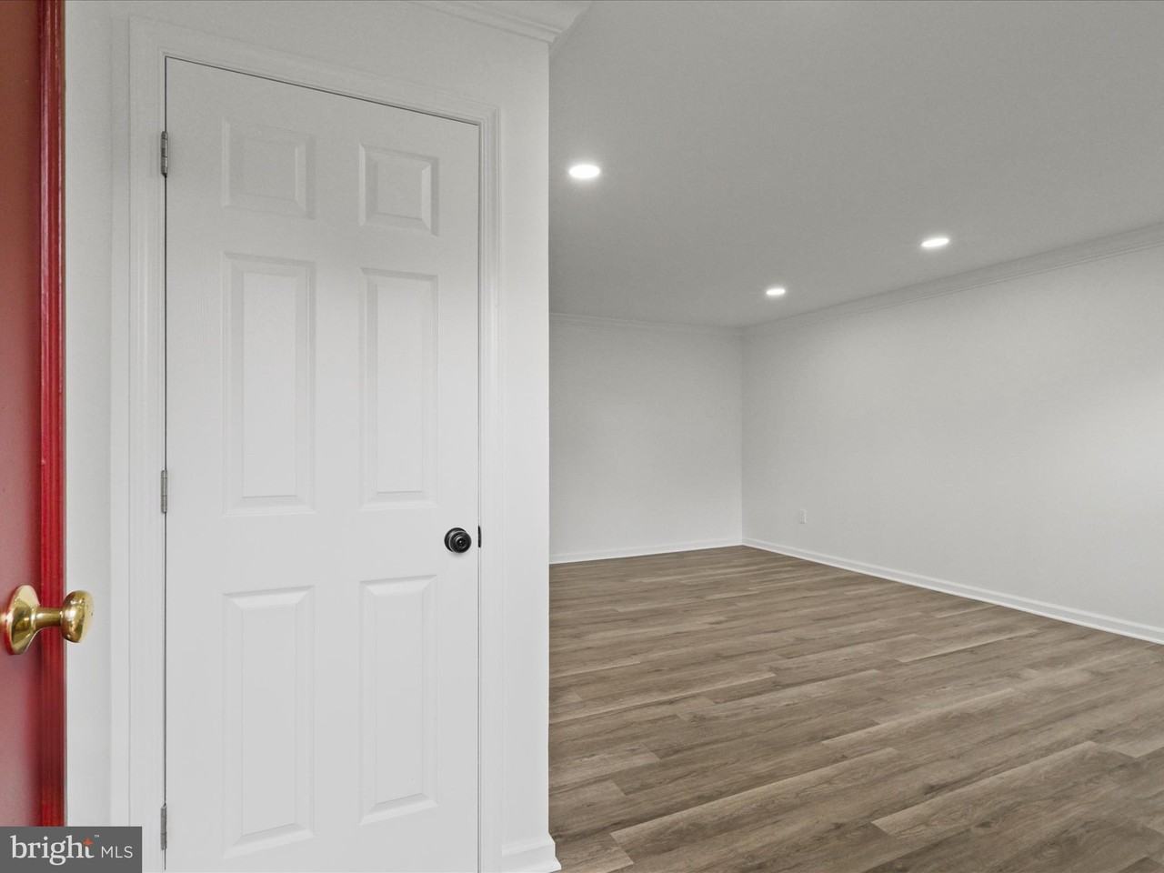 804 W Nettle Tree Rd - Photo 2 of 45