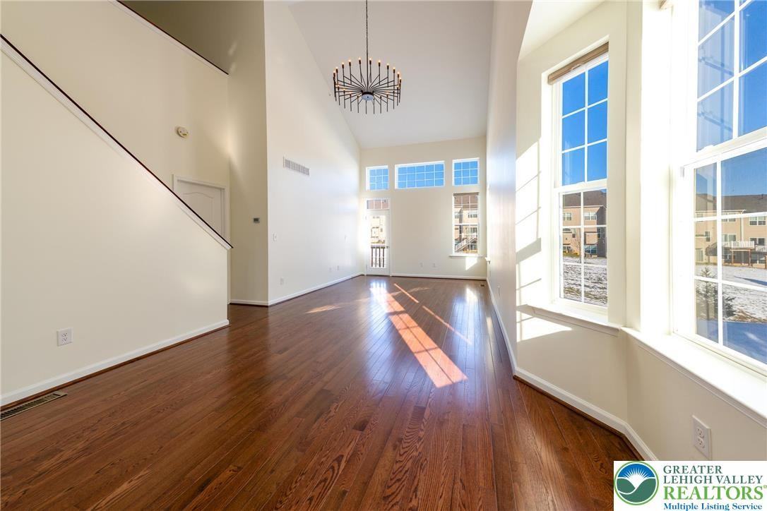 369 Redclover Ln - Photo 6 of 48