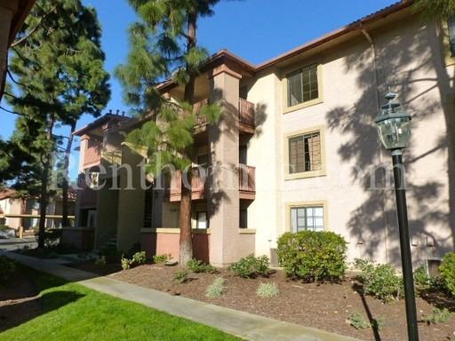 12043 Alta Carmel Ct