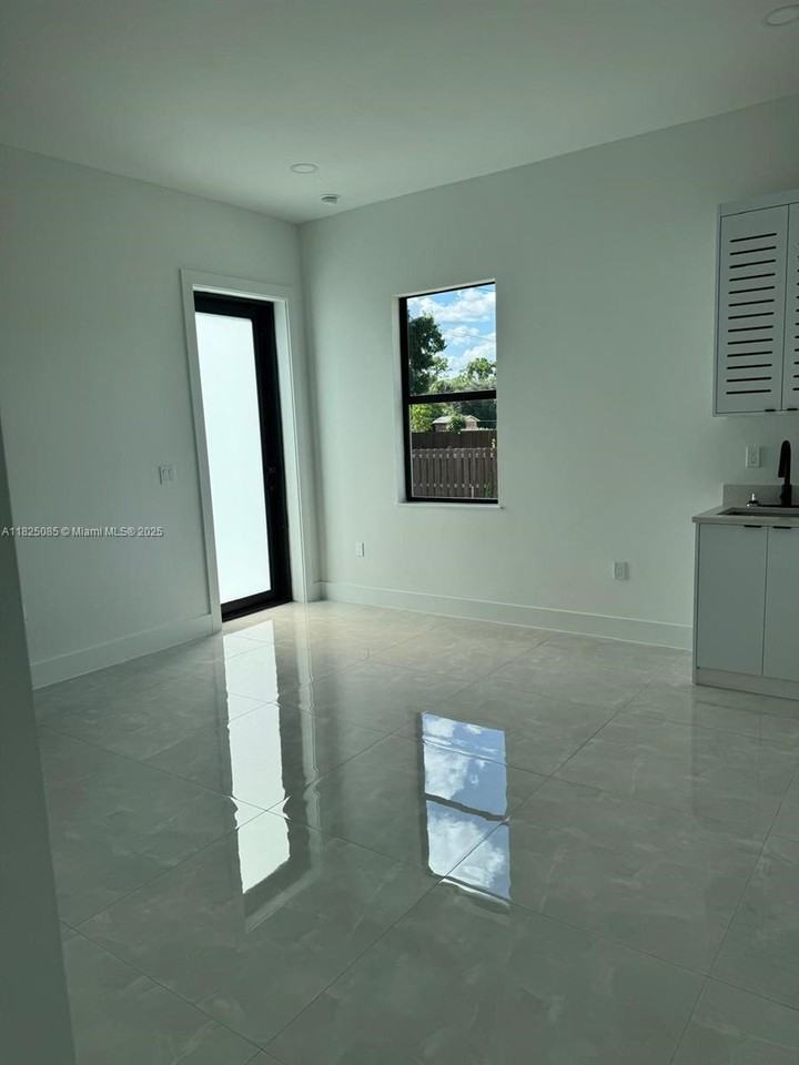 2807 Leeland Heights Blvd E #B - Photo 3 of 8