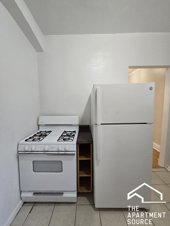 4931 N Whipple St #3E - Photo 4 of 7