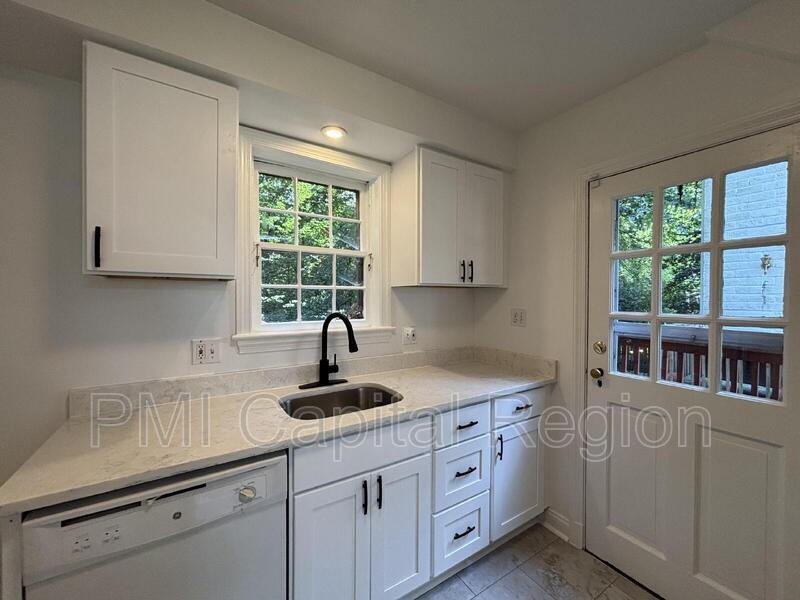 9919 Big Rock Rd - Photo 3 of 23