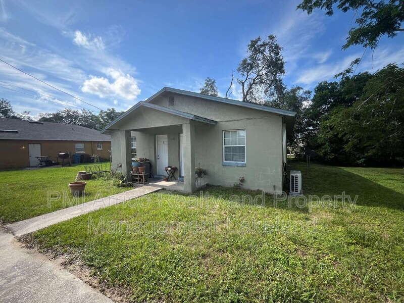 1223 Avenue L #3 - Photo 2 of 11