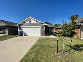 11613 Sw 8th Cir - Photo 1 of 1