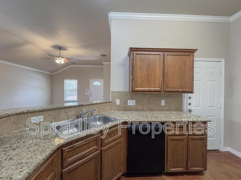 511B Pepper Spring Ct - Photo 5 of 17