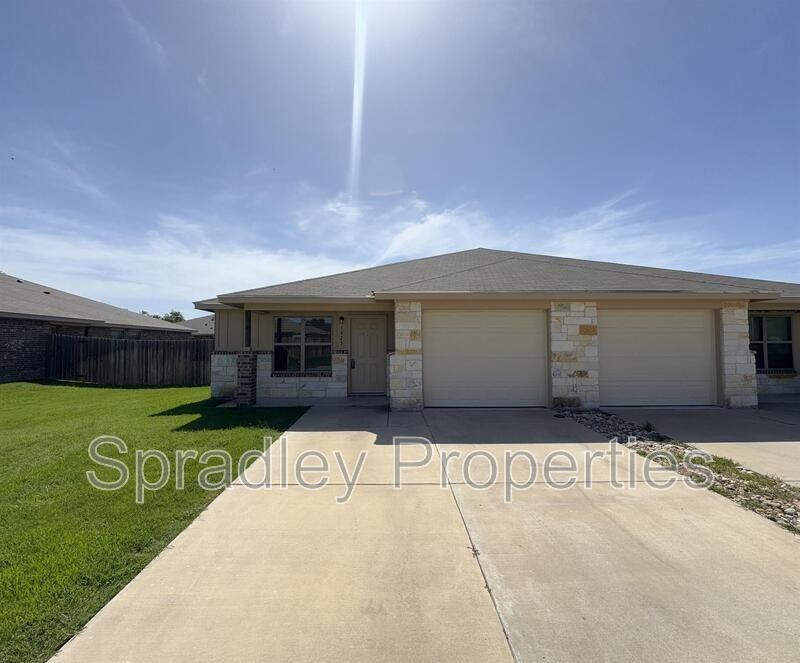 1425 Leon Rd - Photo 2 of 18