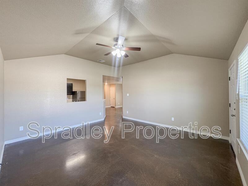 1425 Leon Rd - Photo 4 of 18