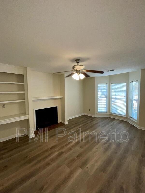 61 Battery Walk Ct #B - Photo 4 of 18