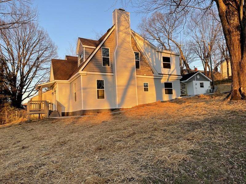 202 E Columbia Ave #2 - Photo 2 of 14