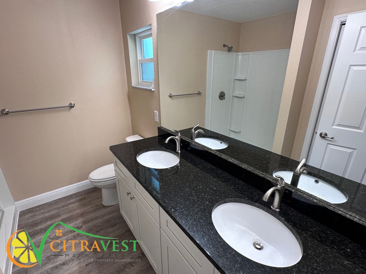 531 W Charming Pl - Photo 6 of 13