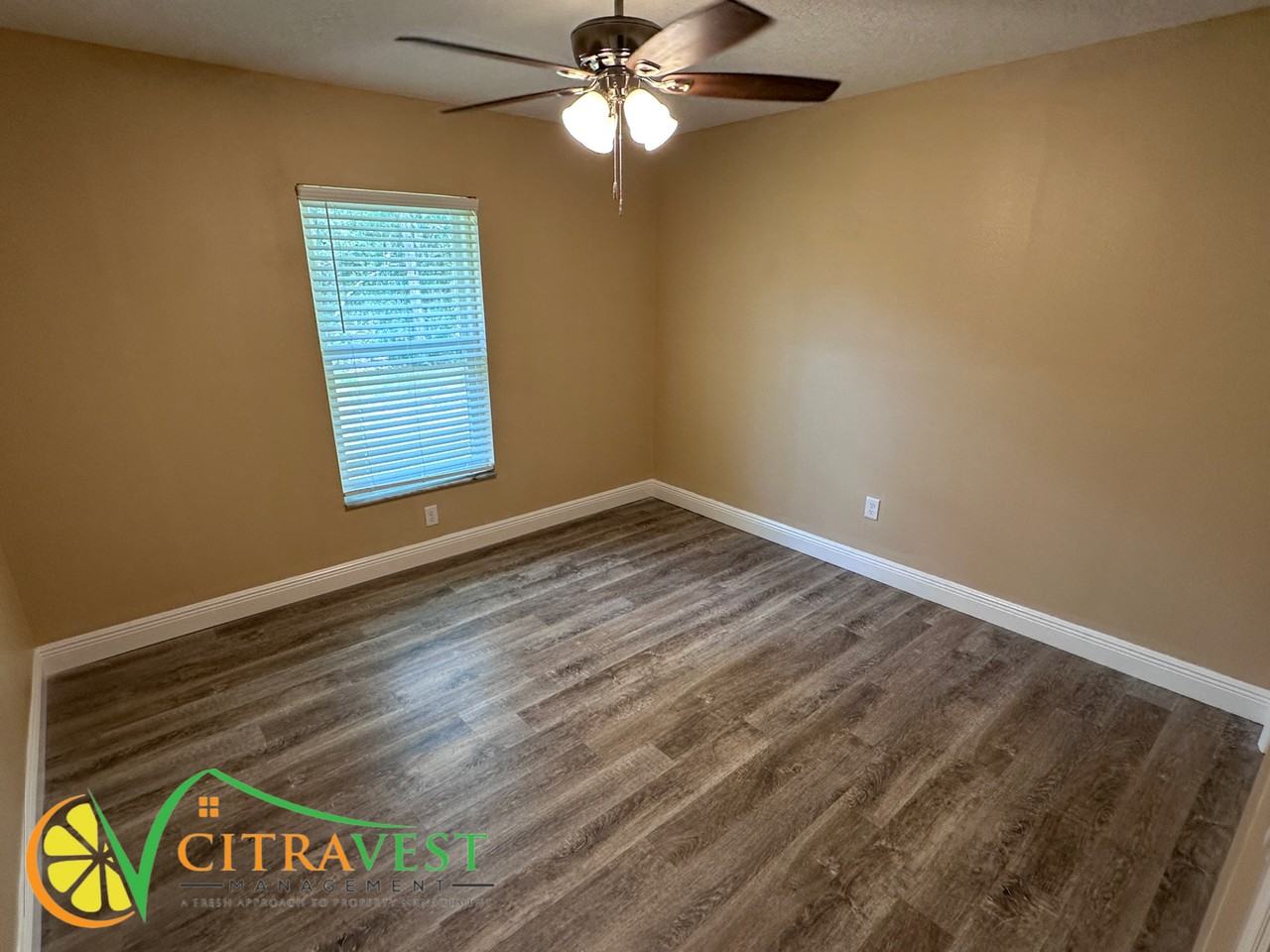 531 W Charming Pl - Photo 7 of 13