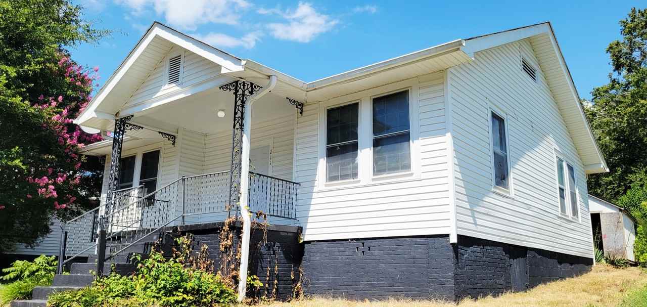 211 River Street - Photo 2 of 12