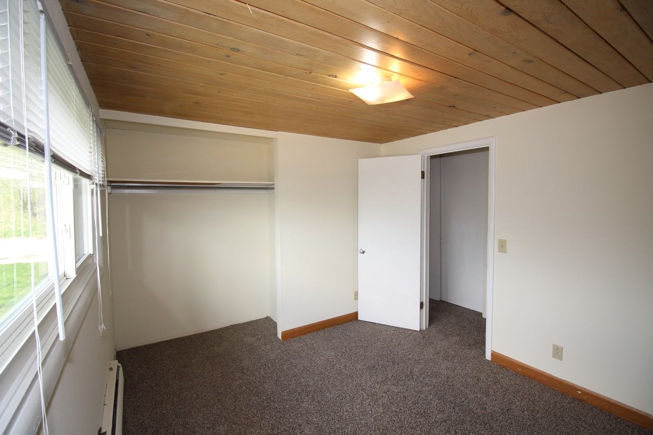 1025 Delmar Ct - Photo 6 of 8