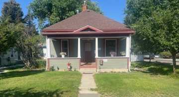 featured image of 1221 12th St