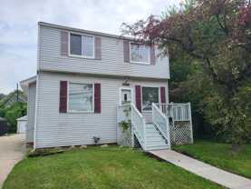 2028 Crooks Rd - Photo 1 of 1