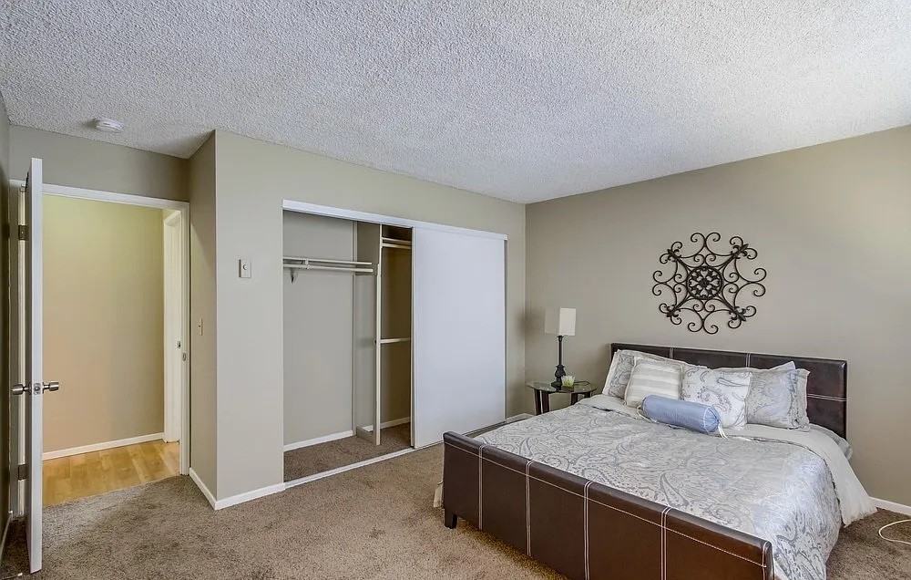 3207 Midway Dr - Photo 3 of 13