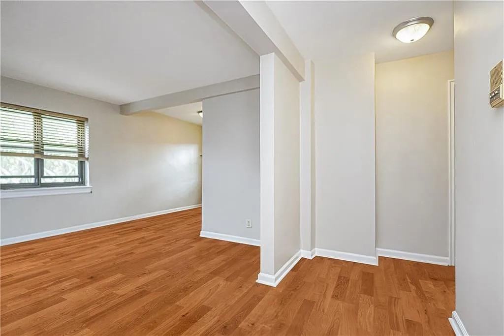 8889 Bay 16Th St - Photo 3 of 14