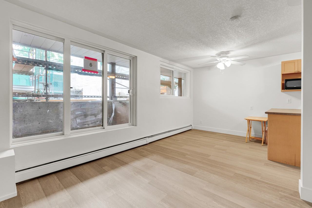 10702 124 St Nw - Photo 2 of 27